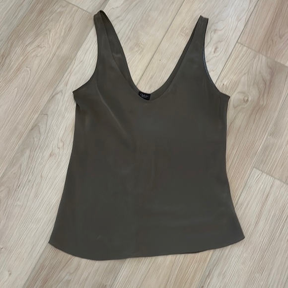 Babaton 100% silk Tank - Picture 1 of 2